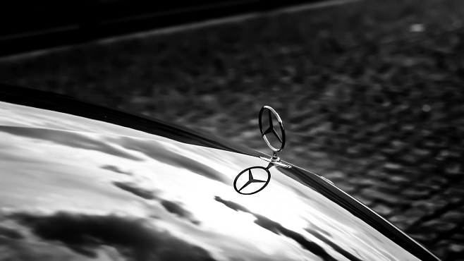 Queen on GLE63S. Mercedes, Mercedes benz, Mercedes logo, Mercedes AMG Logo,  HD phone wallpaper